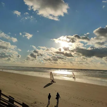 Near And Pool In Quend-plage شاليه كويند